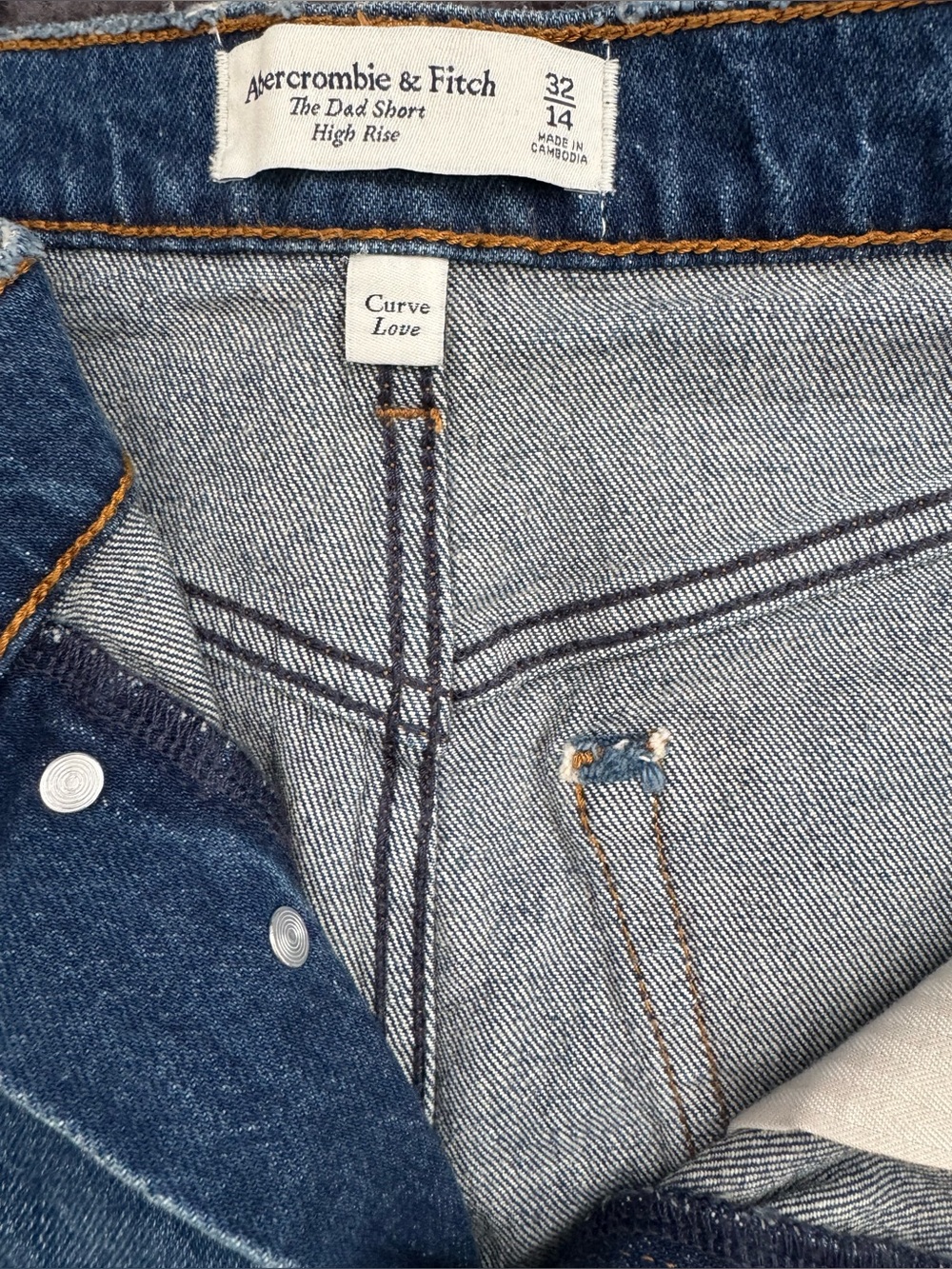 Abercrombie & Fitch curve love the dad short high rise size 32/14 - Picture 3 of 11